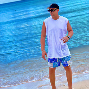 Meet your Posher, Leo